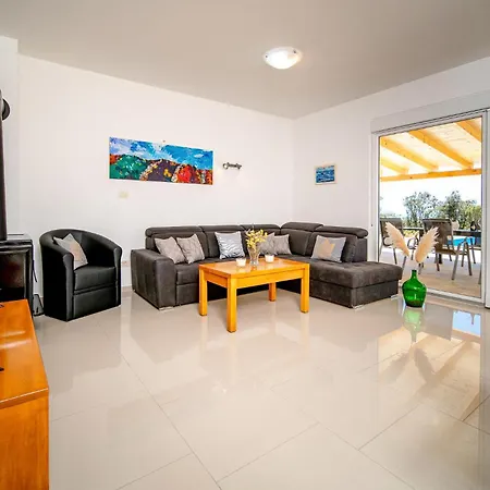 Gorgeous In With Kitchen