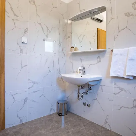 Gorgeous In With Kitchen Feriehus Kampor
